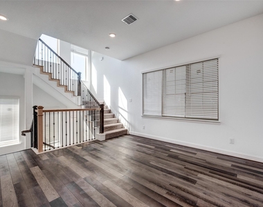 11017 Mikula Dr - Photo Thumbnail 35