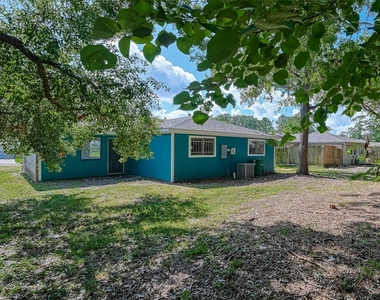 8623 Valley Forest Drive - Photo Thumbnail 32