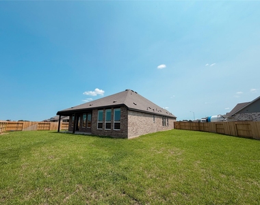 2503 Pine Bluff Drive - Photo Thumbnail 15