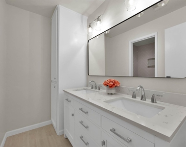 2171 E Settlers Way - Photo Thumbnail 13