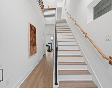1117 Ennis Street - Photo Thumbnail 5