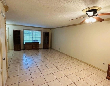 7600 Burgoyne Road - Photo Thumbnail 3