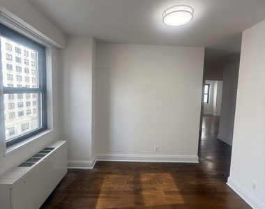 400 East 89th Street - Photo Thumbnail 5