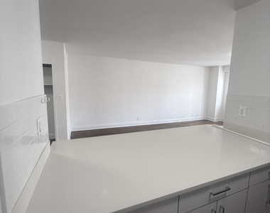 400 East 89th Street - Photo Thumbnail 6