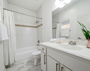 1910 Fletcher Street - Photo Thumbnail 9
