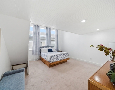 1910 Fletcher Street - Photo Thumbnail 25