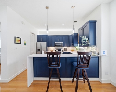 1910 Fletcher Street - Photo Thumbnail 18