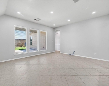 19127 Cannon Hills Lane - Photo Thumbnail 10