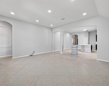19127 Cannon Hills Lane - Photo Thumbnail 9