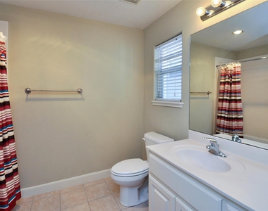 1613 Detering Street - Photo Thumbnail 26