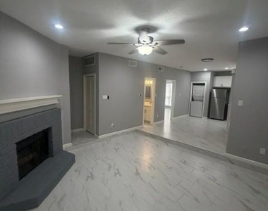 3130 Walnut Bend Lane - Photo Thumbnail 3