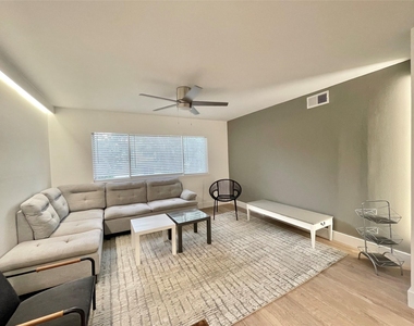 614 Kipling St Street - Photo Thumbnail 9