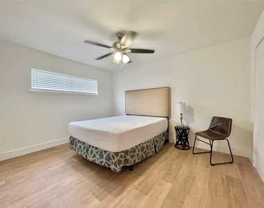 614 Kipling St Street - Photo Thumbnail 14