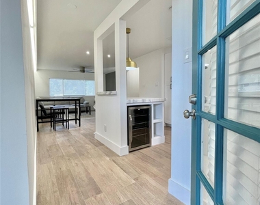 614 Kipling St Street - Photo Thumbnail 1