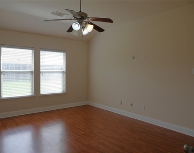 7911 Burning Oak Lane - Photo Thumbnail 25