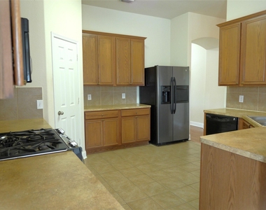 7911 Burning Oak Lane - Photo Thumbnail 10