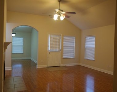 7911 Burning Oak Lane - Photo Thumbnail 16