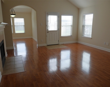 7911 Burning Oak Lane - Photo Thumbnail 20