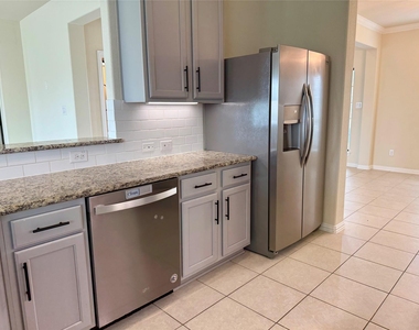 23422 Bordeaux Drive - Photo Thumbnail 7
