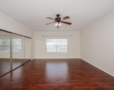 664 Wilcrest Drive - Photo Thumbnail 13