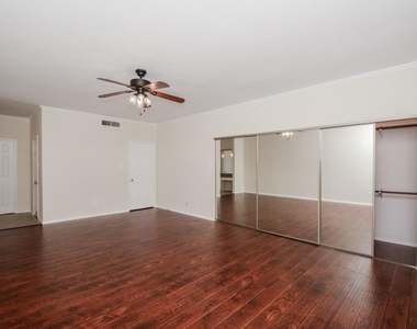 664 Wilcrest Drive - Photo Thumbnail 14