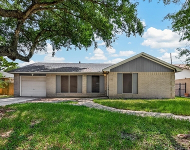 2714 S Brompton Drive - Photo Thumbnail 2