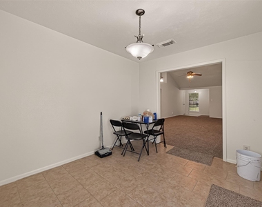 2714 S Brompton Drive - Photo Thumbnail 12