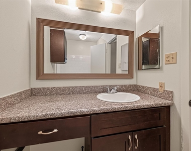 2714 S Brompton Drive - Photo Thumbnail 34