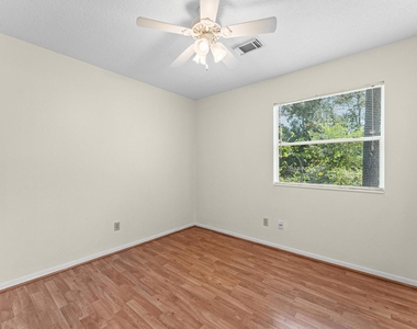 4 Blue Fox Court - Photo Thumbnail 9