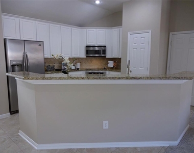 14 Paddock Pines Place - Photo Thumbnail 9