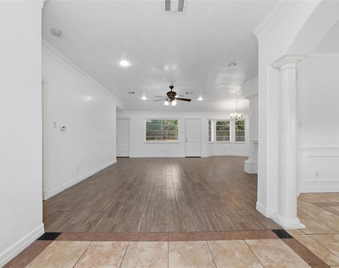11311 Hazen Street - Photo Thumbnail 3