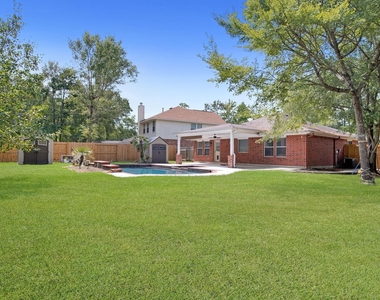 135 Fairwind Trail Drive - Photo Thumbnail 2