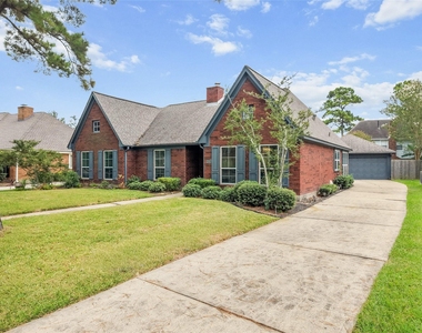 2105 Murfield Drive - Photo Thumbnail 1