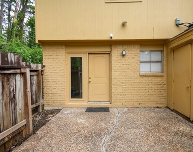 427 Sunset Drive - Photo Thumbnail 13