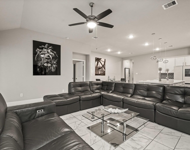 1710 Forest Mist Drive - Photo Thumbnail 3