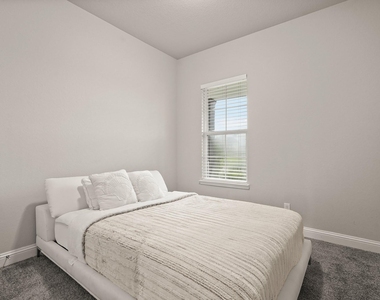 1710 Forest Mist Drive - Photo Thumbnail 13