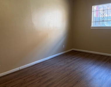 5212 Arboles Drive - Photo Thumbnail 14