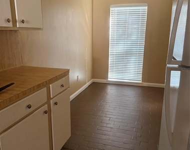 5212 Arboles Drive - Photo Thumbnail 11