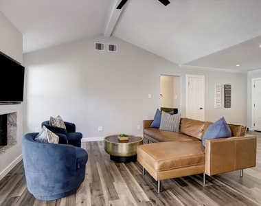 9326 Meadowcroft Drive - Photo Thumbnail 9