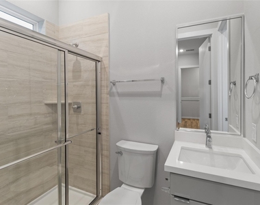 608 Thornton Oaks Lane - Photo Thumbnail 11