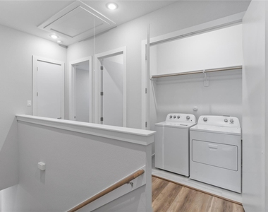 608 Thornton Oaks Lane - Photo Thumbnail 9