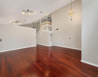 9407 Chart House Court - Photo Thumbnail 2