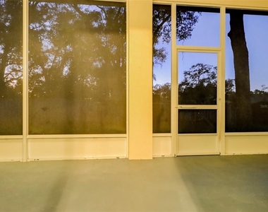 207 Taylor Bay Lane - Photo Thumbnail 5