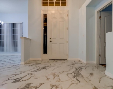 207 Taylor Bay Lane - Photo Thumbnail 17