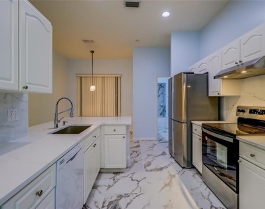 207 Taylor Bay Lane - Photo Thumbnail 19