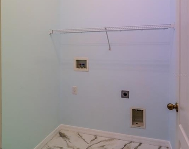 207 Taylor Bay Lane - Photo Thumbnail 40