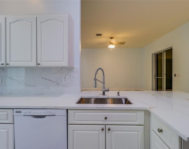 207 Taylor Bay Lane - Photo Thumbnail 22
