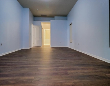 207 Taylor Bay Lane - Photo Thumbnail 25