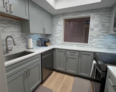 1 Windrush Boulevard - Photo Thumbnail 9