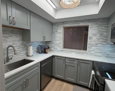 1 Windrush Boulevard - Photo Thumbnail 8